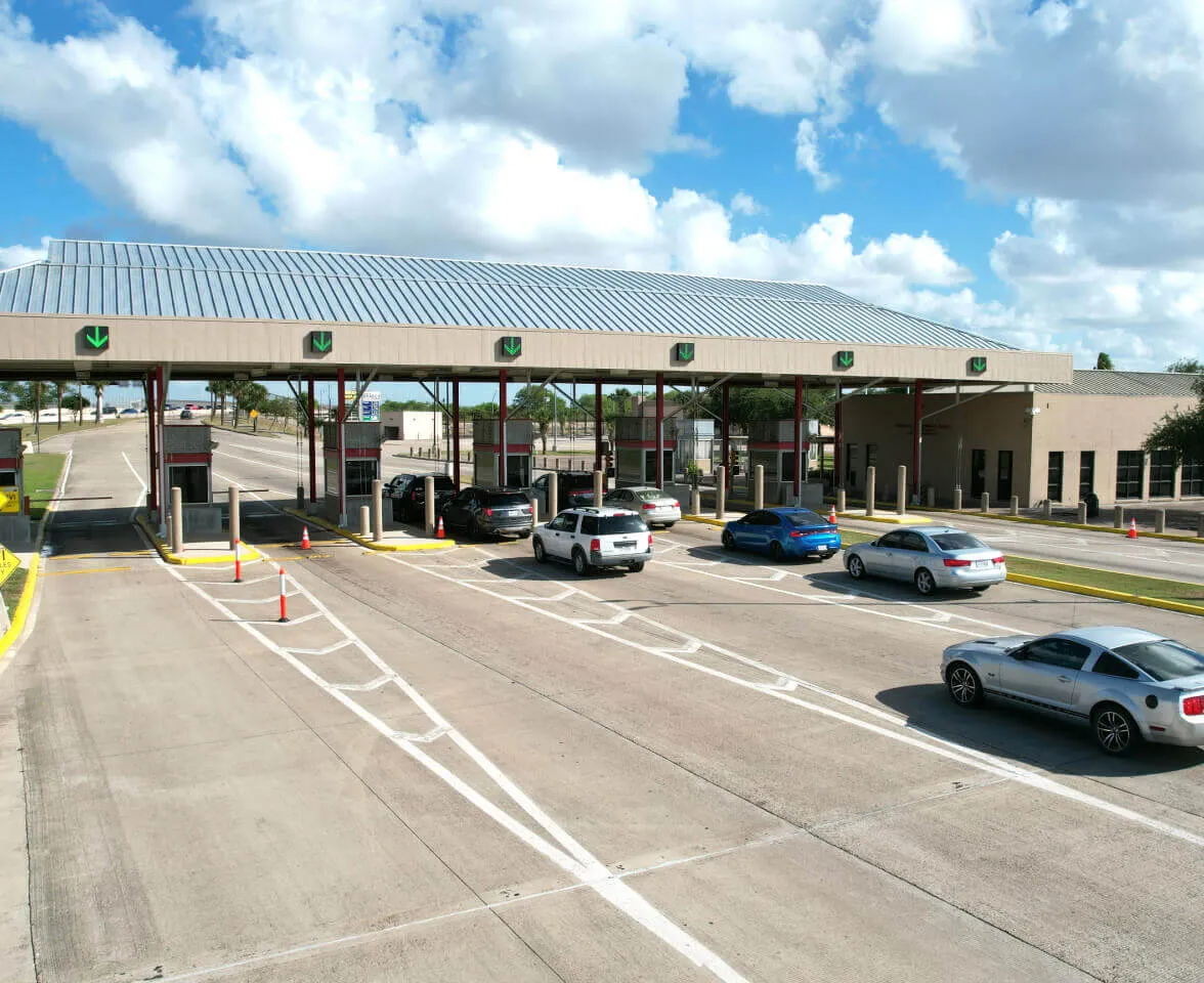 Cars crossing at Veterans International Bridge